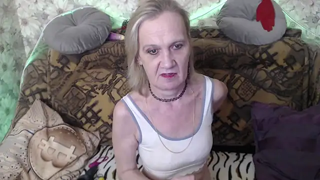 Snapshot of MissBekker chatting on March 6, 2025, 3:57 am MissBekker online show from March 6, 2025, 3:57 am