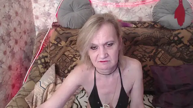 Snapshot of MissBekker chatting on March 17, 2025, 7:13 am MissBekker online show from March 17, 2025, 7:13 am