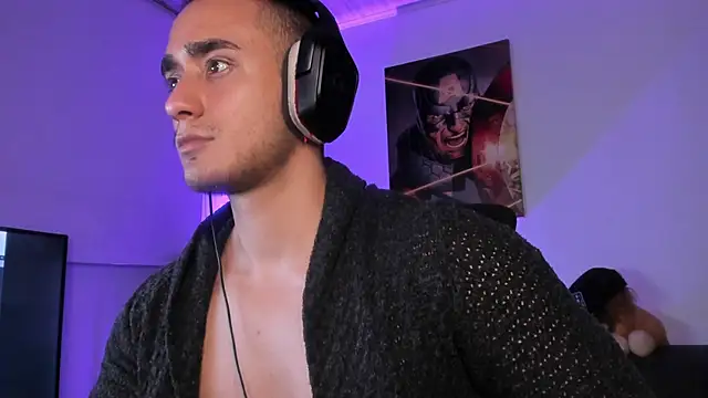 Snapshot of AlexRivera6 chatting on December 25, 2024, 12:37 am AlexRivera6 online show from December 25, 2024, 12:37 am