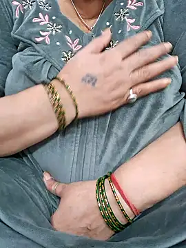 Snapshot of Kavya_XX chatting on January 16, 2025, 7:20 pm Kavya XX online show from January 16, 2025, 7:20 pm