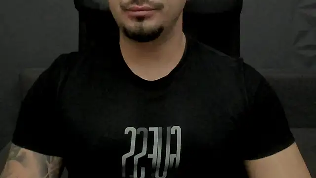 TonyWilcox online show from December 14, 2025, 5:57 am