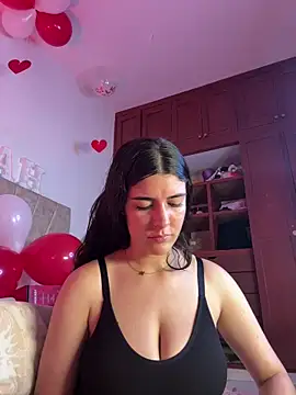 Snapshot of _Niah_ chatting on February 14, 2025, 9:53 pm Niah online show from February 14, 2025, 9:53 pm