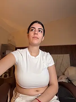  Niah  online show from April 1, 2026, 8:50 pm