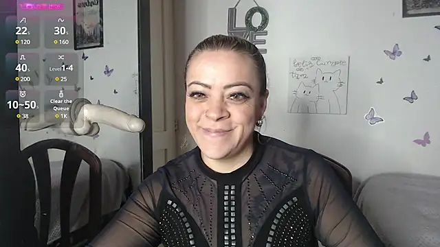 Snapshot of LIila28six chatting on February 15, 2025, 12:26 am LIila28six online show from February 15, 2025, 12:26 am