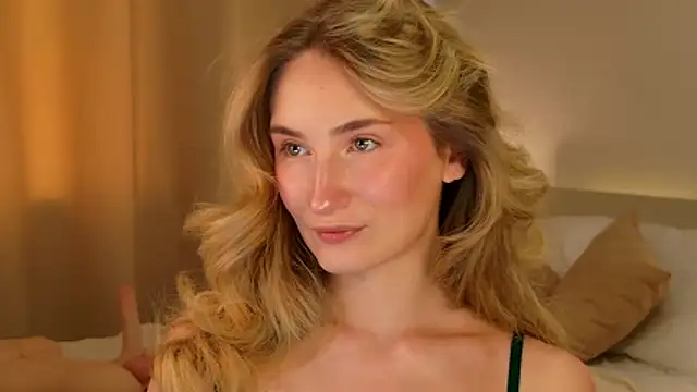 bella  rose online show from March 30, 2026, 12:06 pm