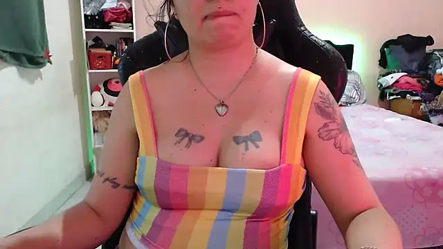 Snapshot of Ta_maravilhosaaa chatting on January 23, 2025, 8:35 pm Ta maravilhosaaa online show from January 23, 2025, 8:35 pm