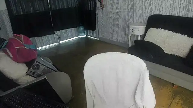 valentinaextreme online show from April 12, 2026, 9:09 pm