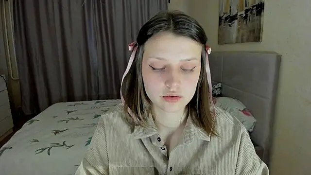 SoniNesti online show from October 8, 2025, 2:47 pm