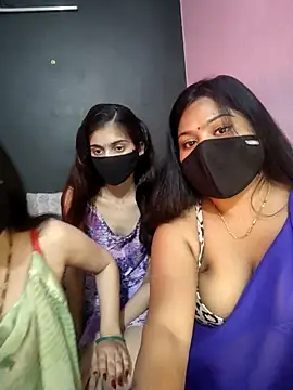 cutee  crazy online show from February 5, 2026, 2:11 pm