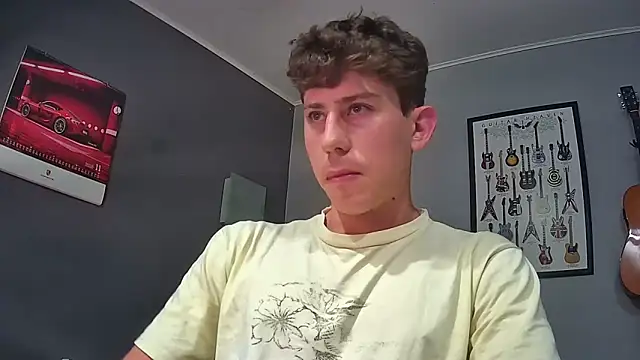 Snapshot of saint_not chatting on December 8, 2024, 3:35 pm saint not online show from December 8, 2024, 3:35 pm