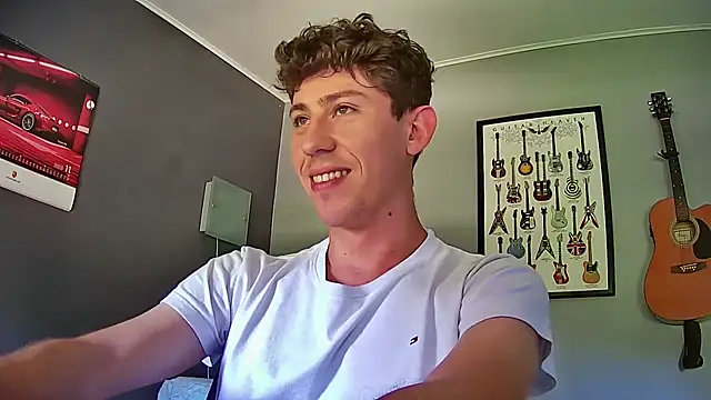 Snapshot of saint_not chatting on December 15, 2024, 2:59 pm saint not online show from December 15, 2024, 2:59 pm