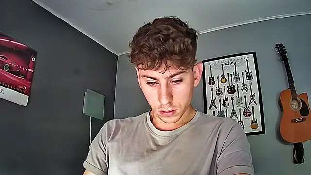 Snapshot of saint_not chatting on December 21, 2024, 2:15 pm saint not online show from December 21, 2024, 2:15 pm