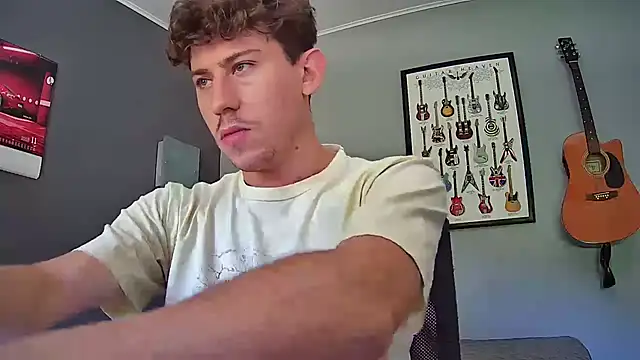 Snapshot of saint_not chatting on January 25, 2025, 4:03 pm saint not online show from January 25, 2025, 4:03 pm