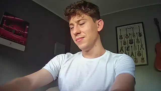 Snapshot of saint_not chatting on February 15, 2025, 9:37 pm saint not online show from February 15, 2025, 9:37 pm