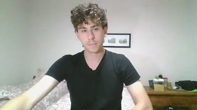 Snapshot of saint_not chatting on October 14, 2025, 12:00 am saint not online show from October 14, 2025, 12:00 am