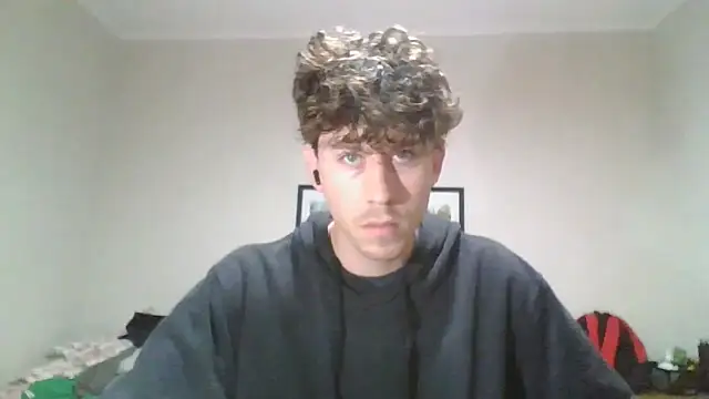 Snapshot of saint_not chatting on October 20, 2025, 10:21 pm saint not online show from October 20, 2025, 10:21 pm