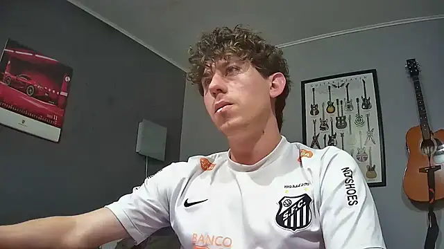 Snapshot of saint_not chatting on November 8, 2025, 10:30 pm saint not online show from November 8, 2025, 10:30 pm