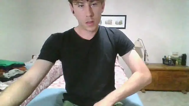 Snapshot of saint_not chatting on November 14, 2025, 4:17 pm saint not online show from November 14, 2025, 4:17 pm