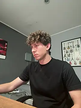 Snapshot of saint_not chatting on February 22, 2026, 10:41 pm saint not online show from February 22, 2026, 10:41 pm