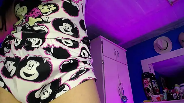 Lunahoney1 online show from October 21, 2025, 7:14 pm