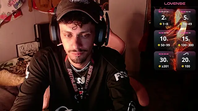 Snapshot of Apolo_S chatting on February 7, 2026, 5:44 am Apolo S online show from February 7, 2026, 5:44 am