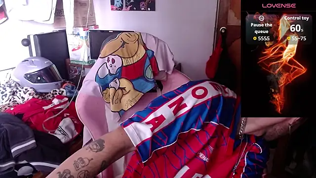 Snapshot of Apolo_S chatting on February 10, 2026, 2:21 pm Apolo S online show from February 10, 2026, 2:21 pm