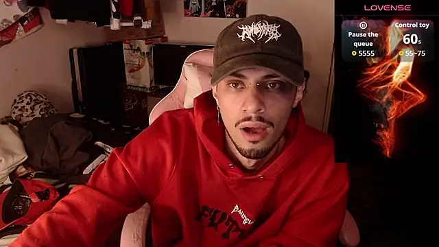 Snapshot of Apolo_S chatting on February 15, 2026, 8:49 pm Apolo S online show from February 15, 2026, 8:49 pm