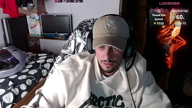 Snapshot of Apolo_S chatting on February 20, 2026, 5:15 am Apolo S online show from February 20, 2026, 5:15 am