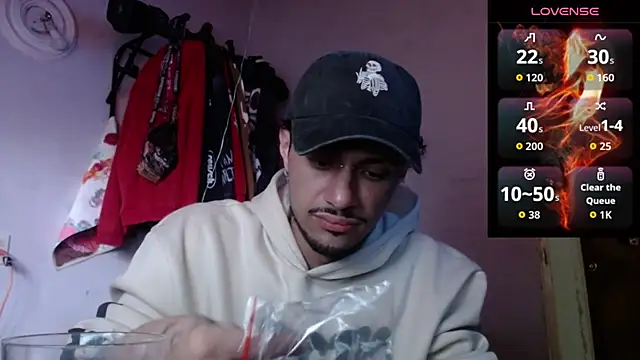 Snapshot of Apolo_S chatting on February 22, 2026, 8:51 pm Apolo S online show from February 22, 2026, 8:51 pm