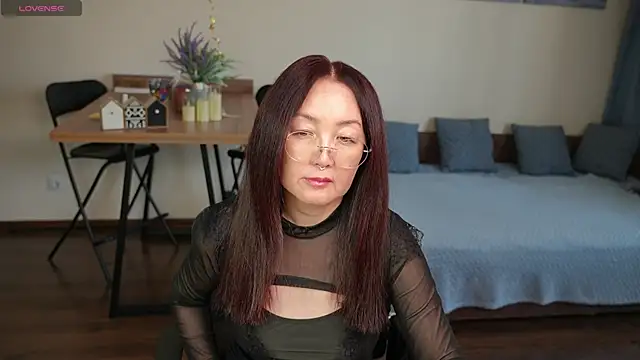 AvroraSakura online show from April 11, 2026, 11:25 am