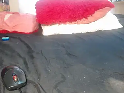 Misswhiteee online show from February 14, 2025, 6:02 am