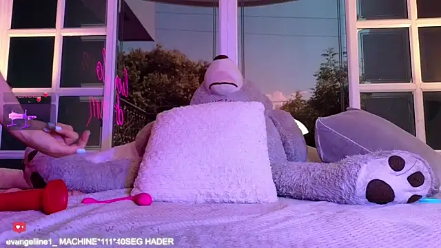 Evangelyne 1 online show from March 10, 2025, 7:29 pm