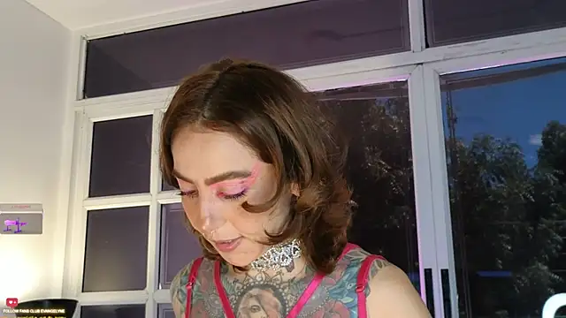 Evangelyne 1 online show from September 21, 2025, 3:46 pm