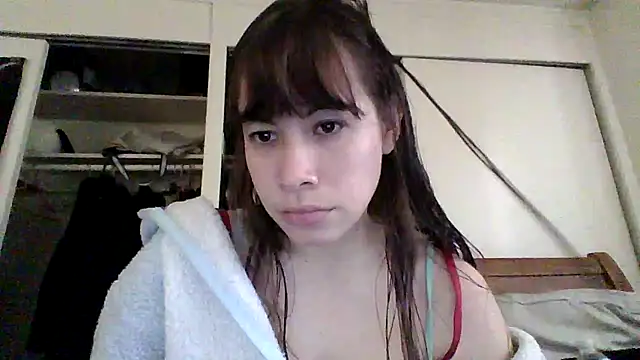 Snapshot of petitedoll29 chatting on December 20, 2024, 10:00 pm petitedoll29 online show from December 20, 2024, 10:00 pm