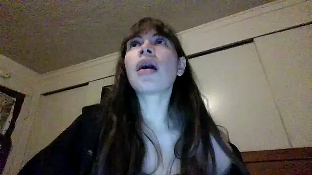 Snapshot of petitedoll29 chatting on December 24, 2024, 2:43 am petitedoll29 online show from December 24, 2024, 2:43 am