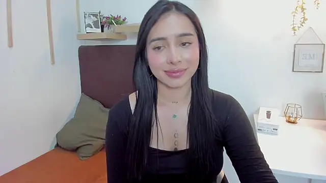 isabella jade online show from February 17, 2025, 10:14 pm