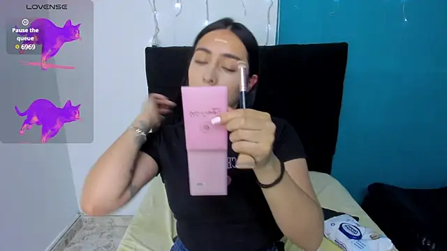 isabella jade online show from February 22, 2025, 9:15 pm