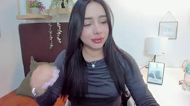 isabella jade online show from February 24, 2025, 6:36 pm