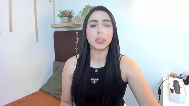 isabella jade online show from March 11, 2025, 6:19 pm