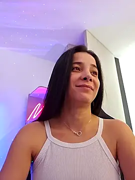 miaeyes online show from January 17, 2025, 2:07 pm