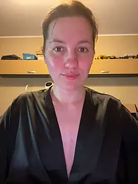 Nicole-Ray online show from March 19, 2025, 8:34 am