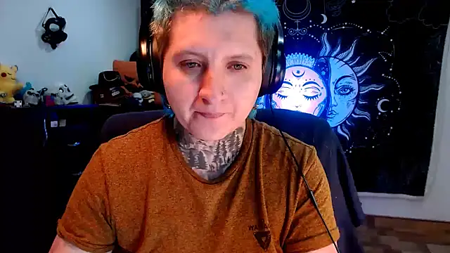 Marieblueeyes online show from February 6, 2025, 7:56 am