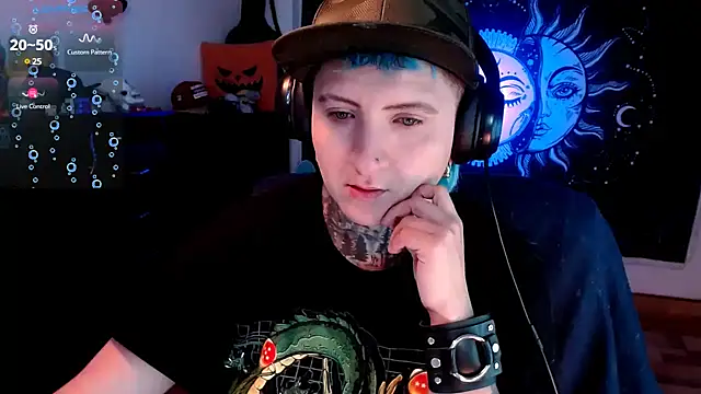 Marieblueeyes online show from February 16, 2025, 1:49 pm