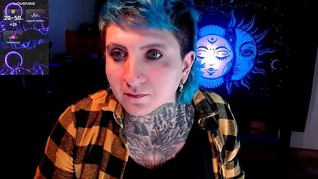 Marieblueeyes online show from February 28, 2025, 3:04 am