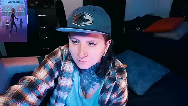 Marieblueeyes online show from October 5, 2025, 12:31 am