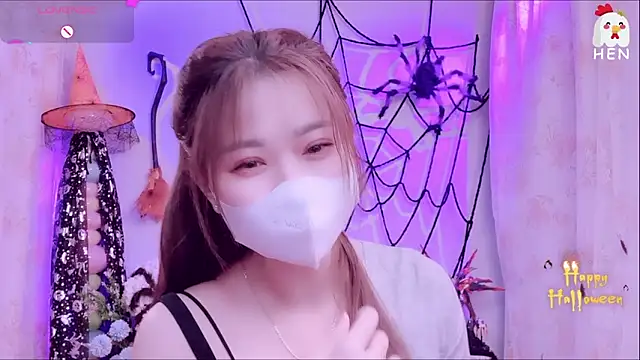 hen237 online show from October 26, 2025, 4:46 pm