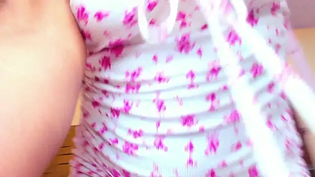 Julia Haye online show from February 22, 2026, 3:29 am