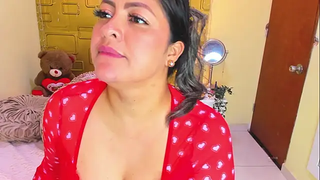 Julia Haye online show from March 21, 2026, 8:19 am