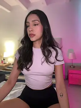 SelenaStone online show from April 20, 2026, 10:11 pm