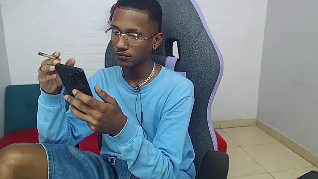 ManSant online show from March 11, 2025, 2:51 pm